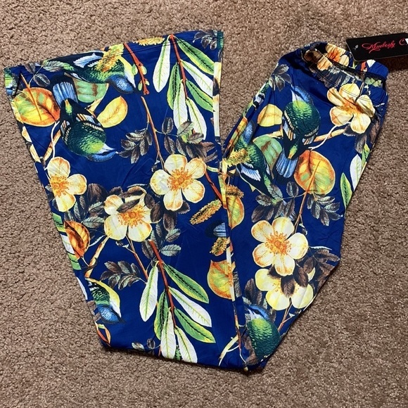 Kimberly C crazy Mod flare leg/ Bell bottom / Mod Squad vibes - one size stretch - Picture 2 of 7